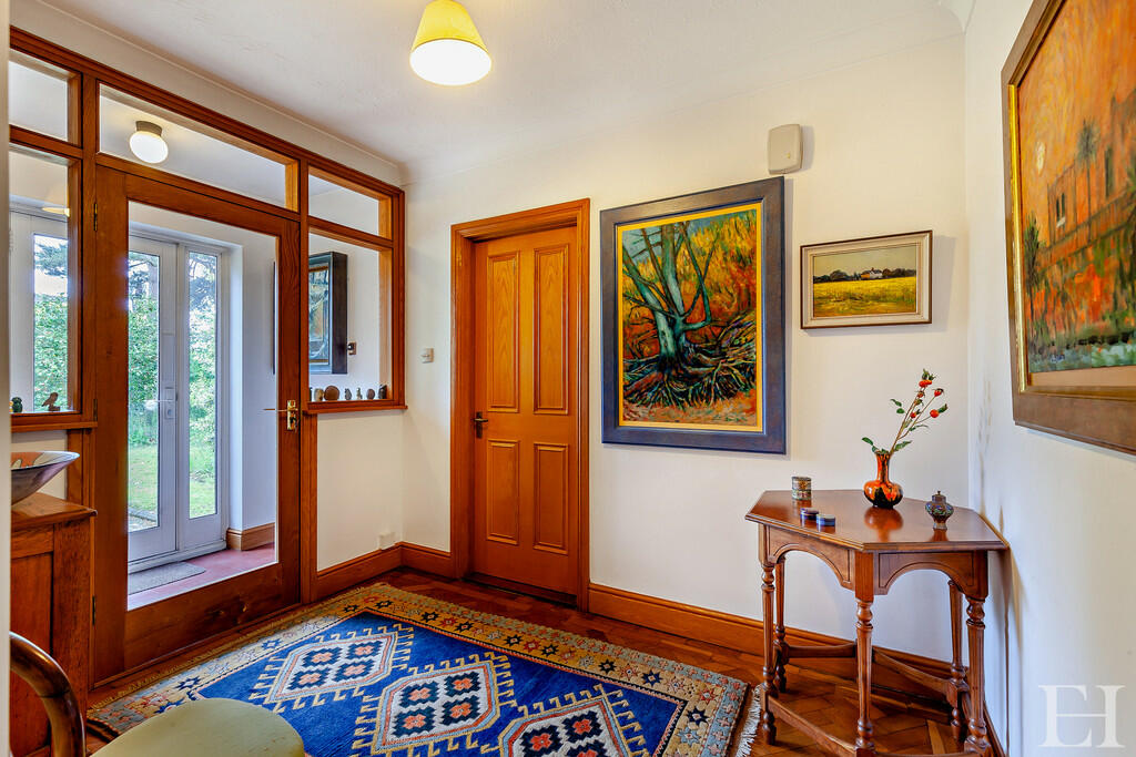 8601488-interiorW...