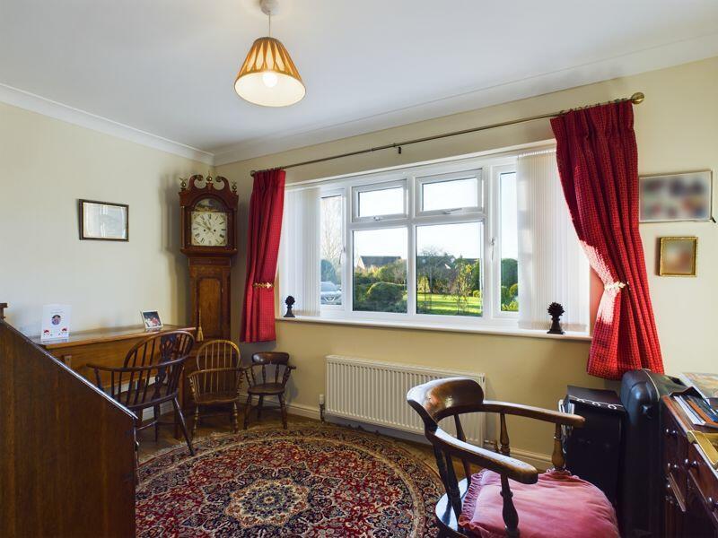 Office/ bedroom
