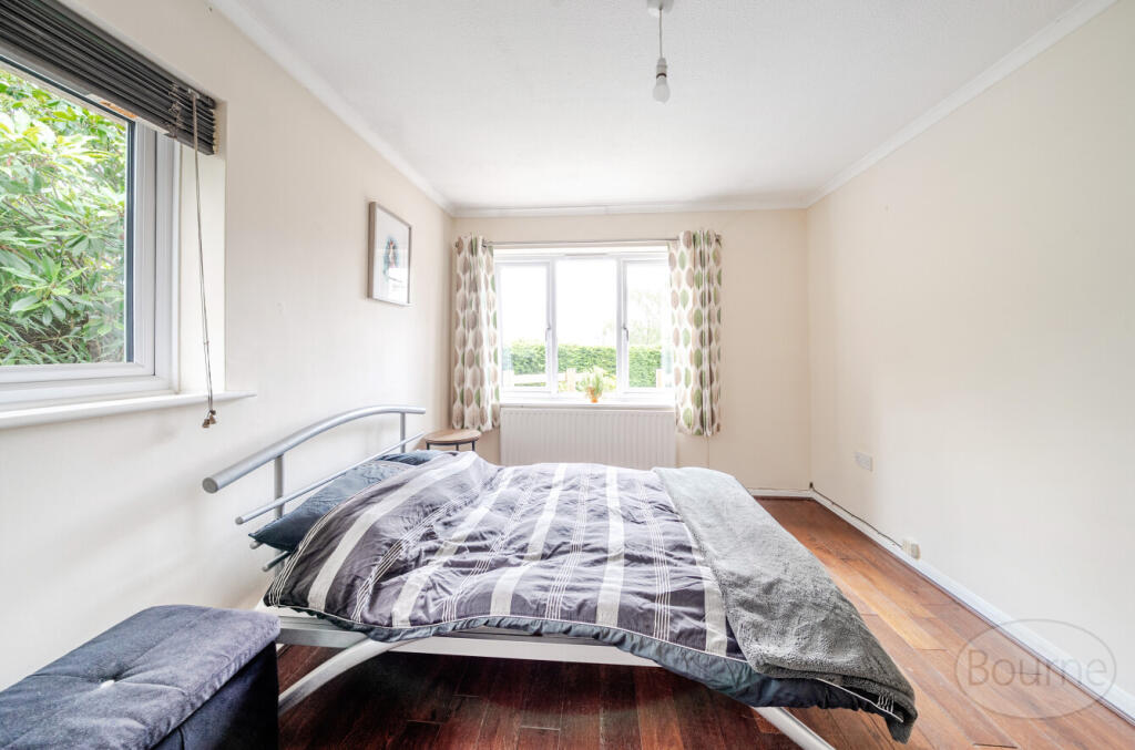 b6372323-fd5d-458...