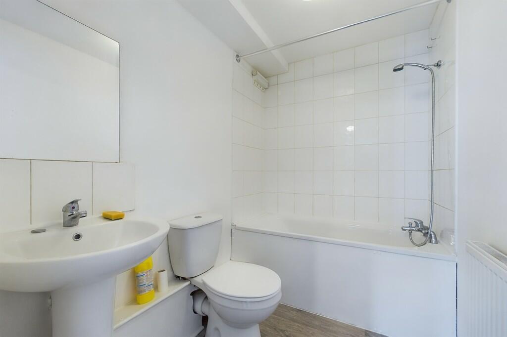 CAM01085G0-PR0365...