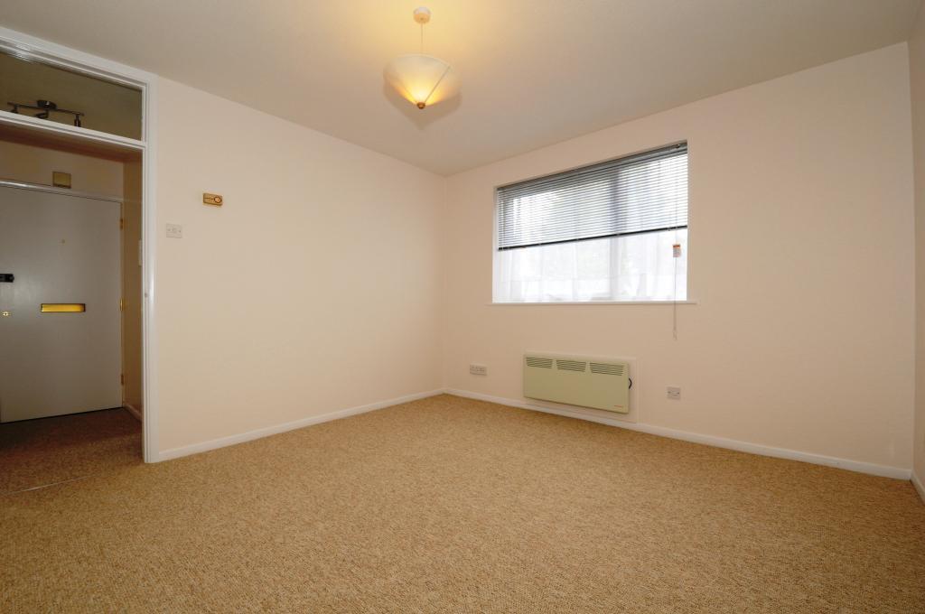 Tasman Court, Sunbury-on-Thames, TW16