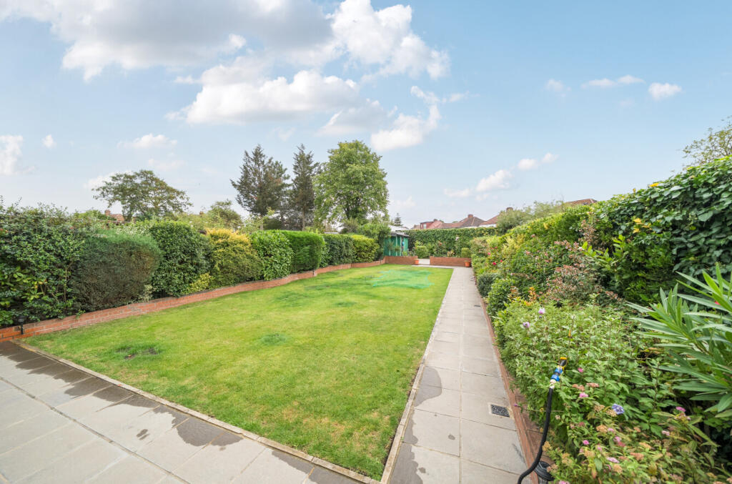 1342251-12-68a4be...