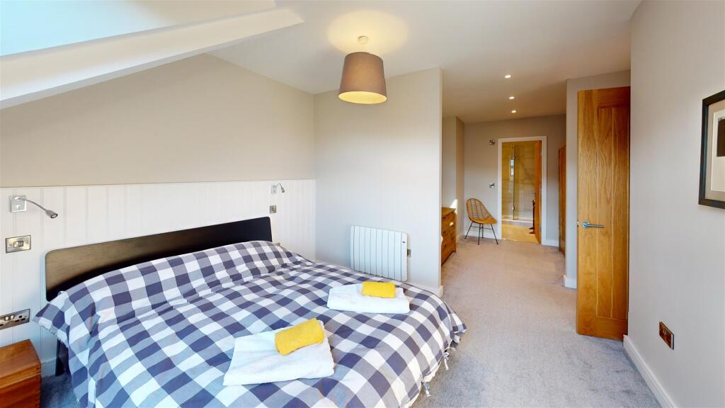 Horace-Mills-Bedroom.jpg