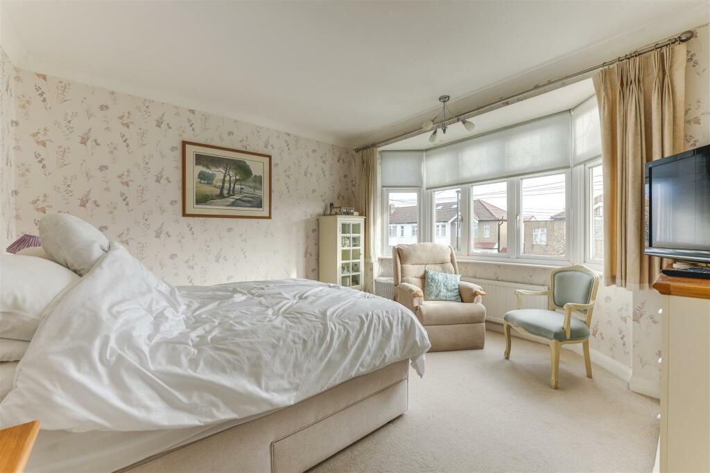 Sandringham Close-14.jpg