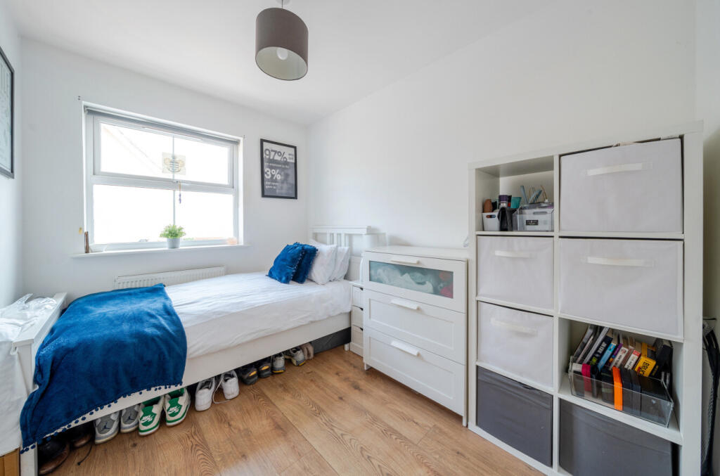 1303973-9-6842e4a...