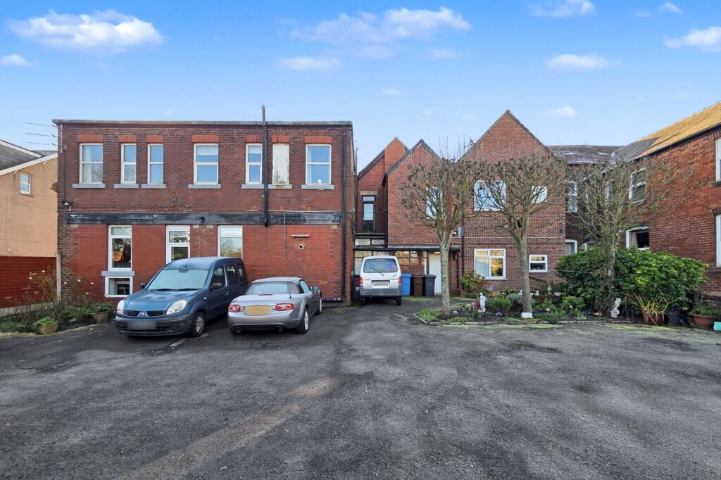 Flat 14 Jubilee Cottages 143-145 St. Andrews Road South Lytham St. Annes Lancashire, FY8 1YB