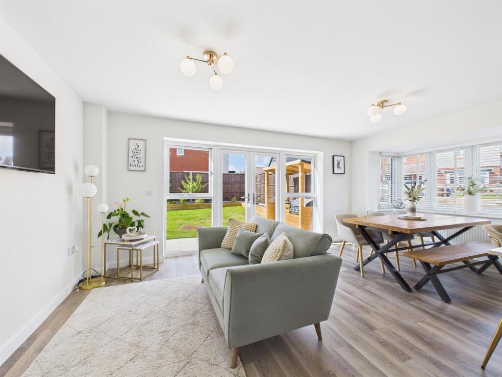 Stunning Open Plan Living Ktchen