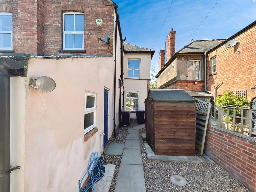 039fc528-WhatsApp...