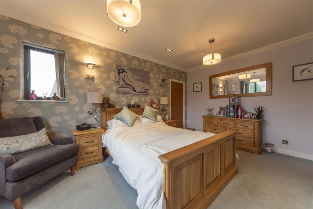 Bedroom 1 En-Suite