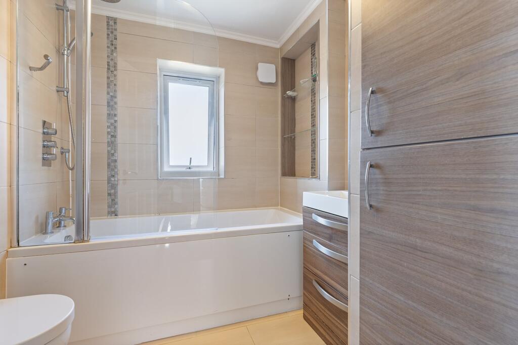 45 Winchester Way 19