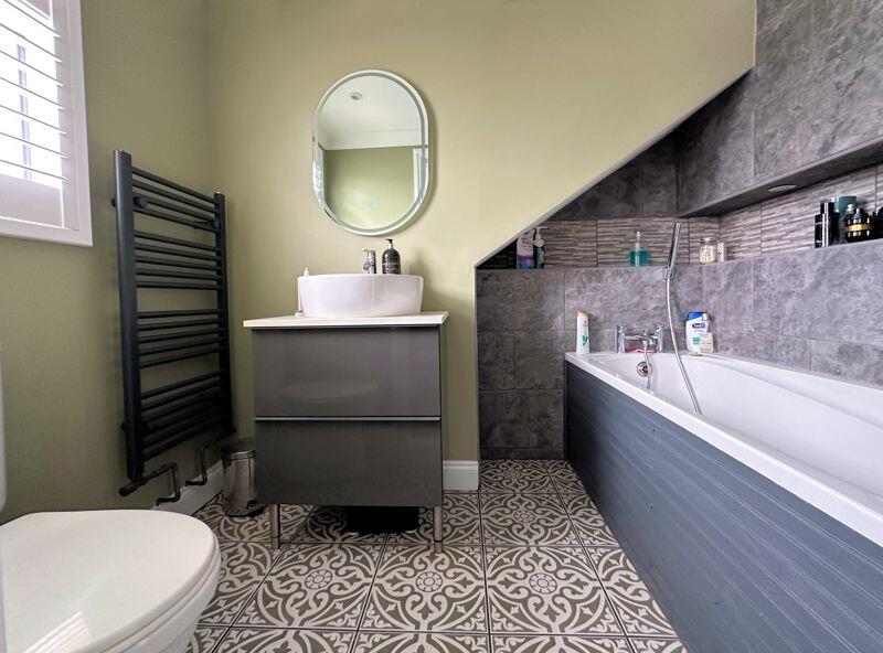En Suite Bathroom