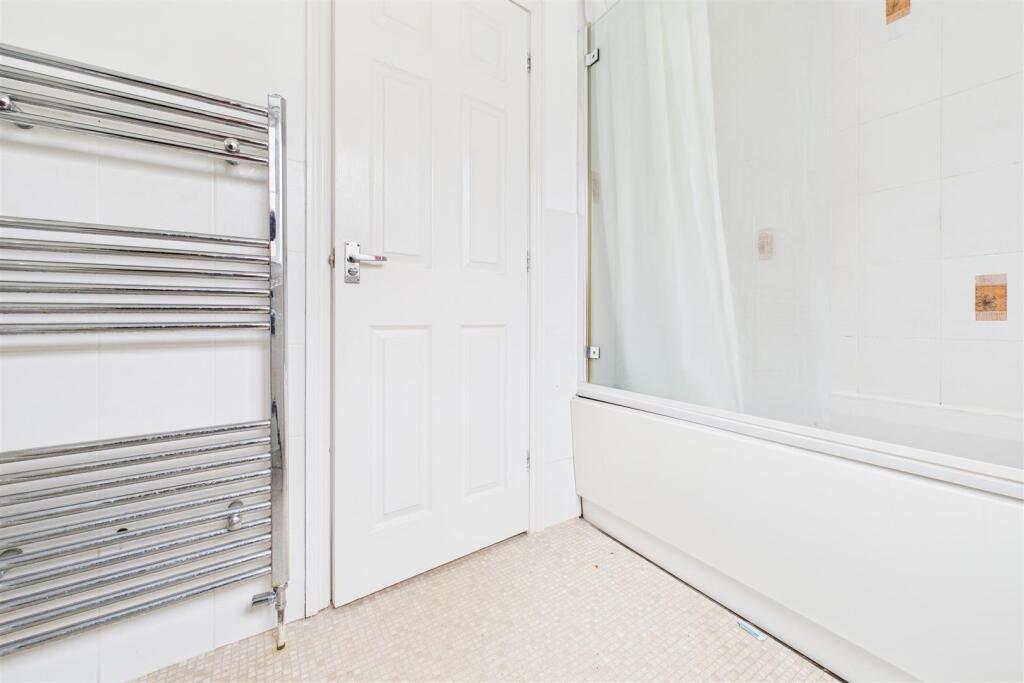 1 Coombe Brook Lane, Fishponds, Bristol BS5 7EZ | 