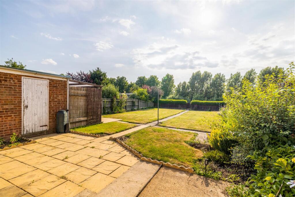 13 Hessle Drive (Boston)-9.jpg