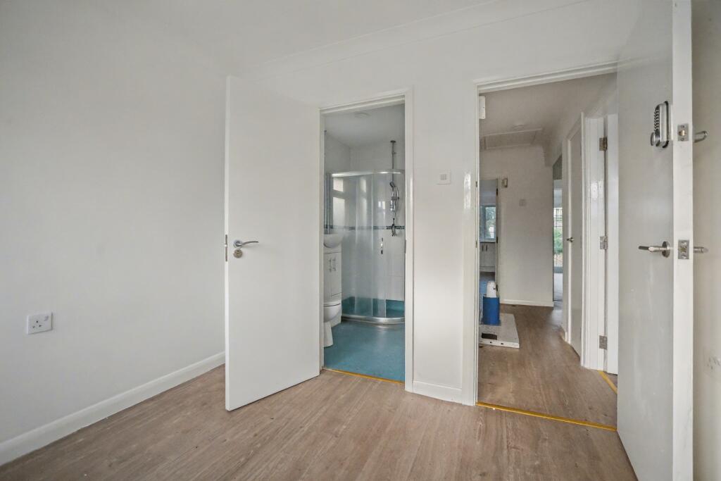 86 Long Catlis Road, Gillingham, Kent, ME8 9TA