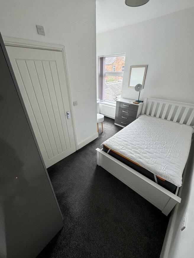 watford-street-st4-2ew-992266