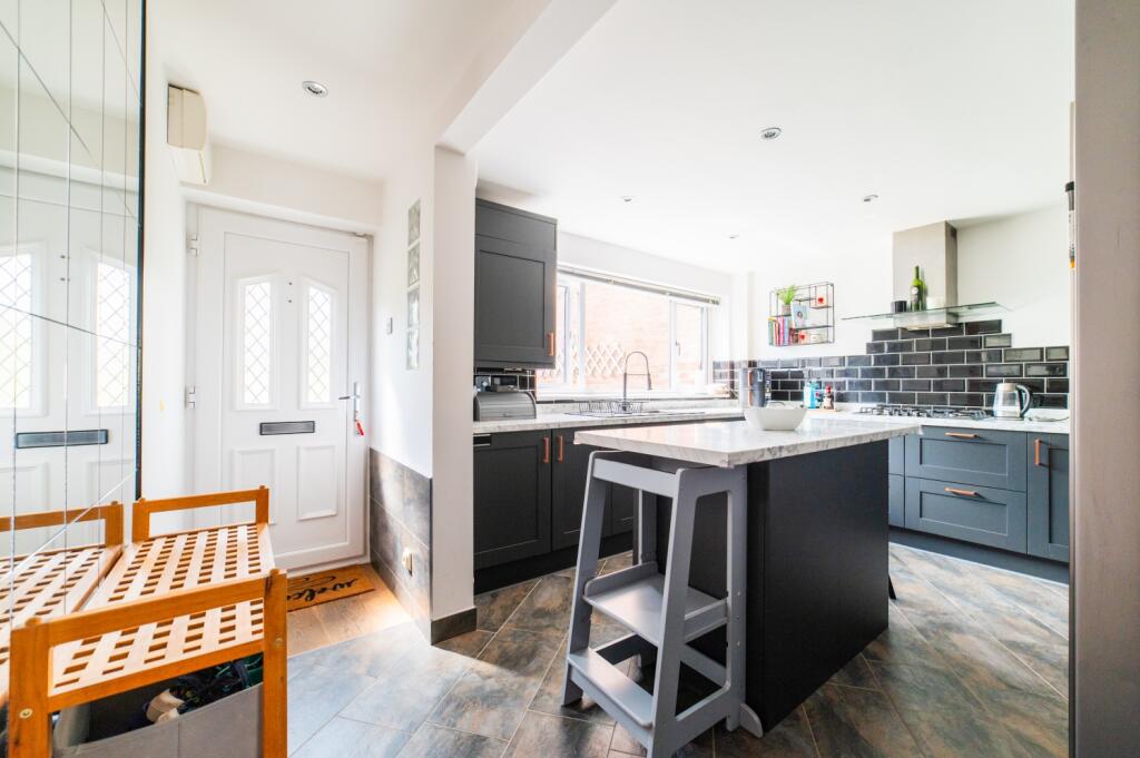 Award-winning Media team on EVERY Listing_26