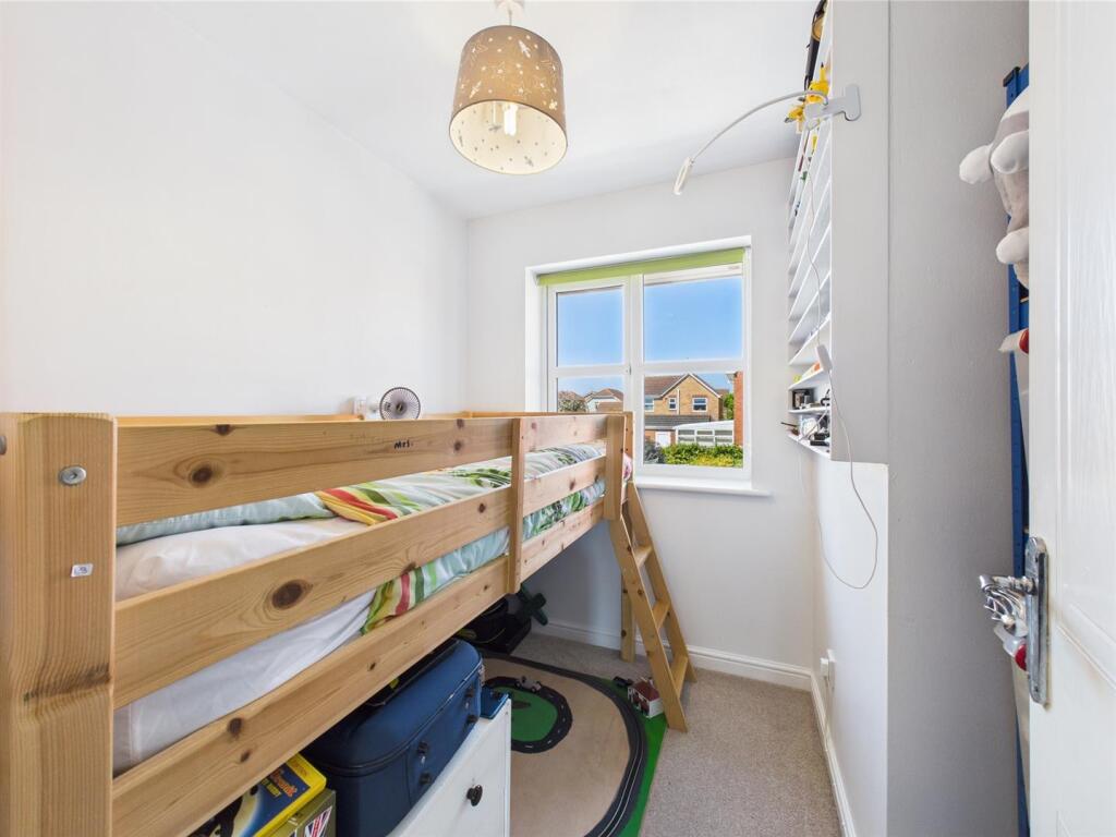 Bedroom: