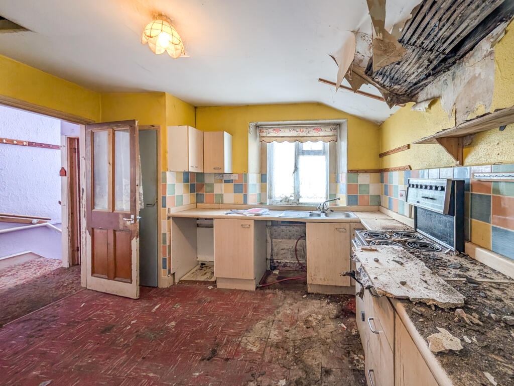 01-09-2025  21-37-02 PXL 20250901 082810811.IFTgV T202509041117.jpg