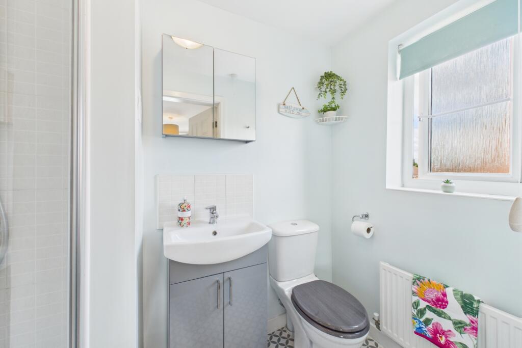 CAM03162G0-PR0289-STILL029