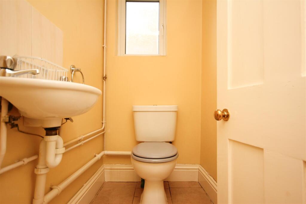 WC.JPG