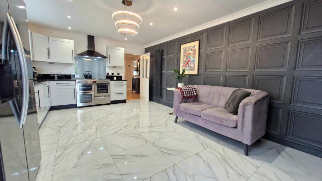 Bungalow - Kitchen/Dining Room