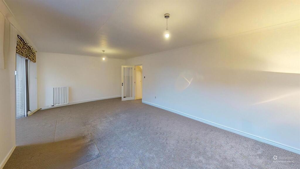 2-Bow-Fell-Living-Room-Defurnished 1.jpg