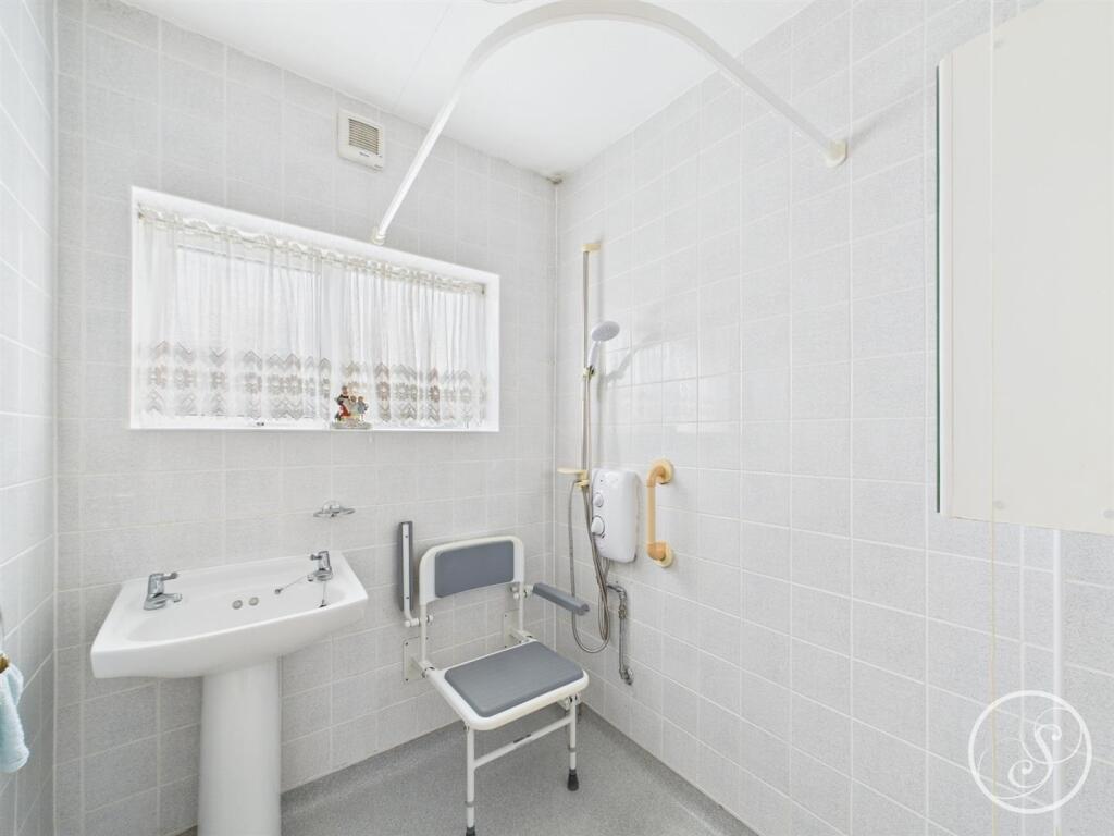 WET ROOM