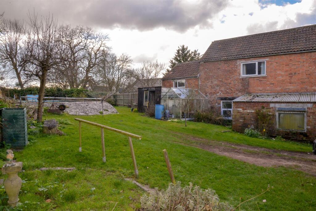 Garden 1.jpg