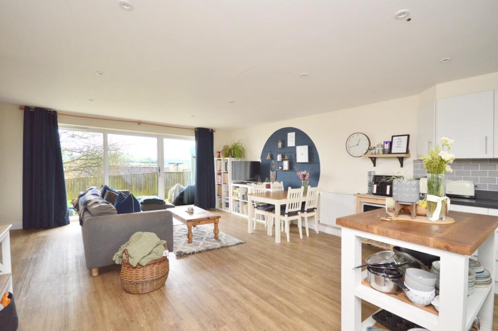 Open Plan Kitchen/Dining/Living Area