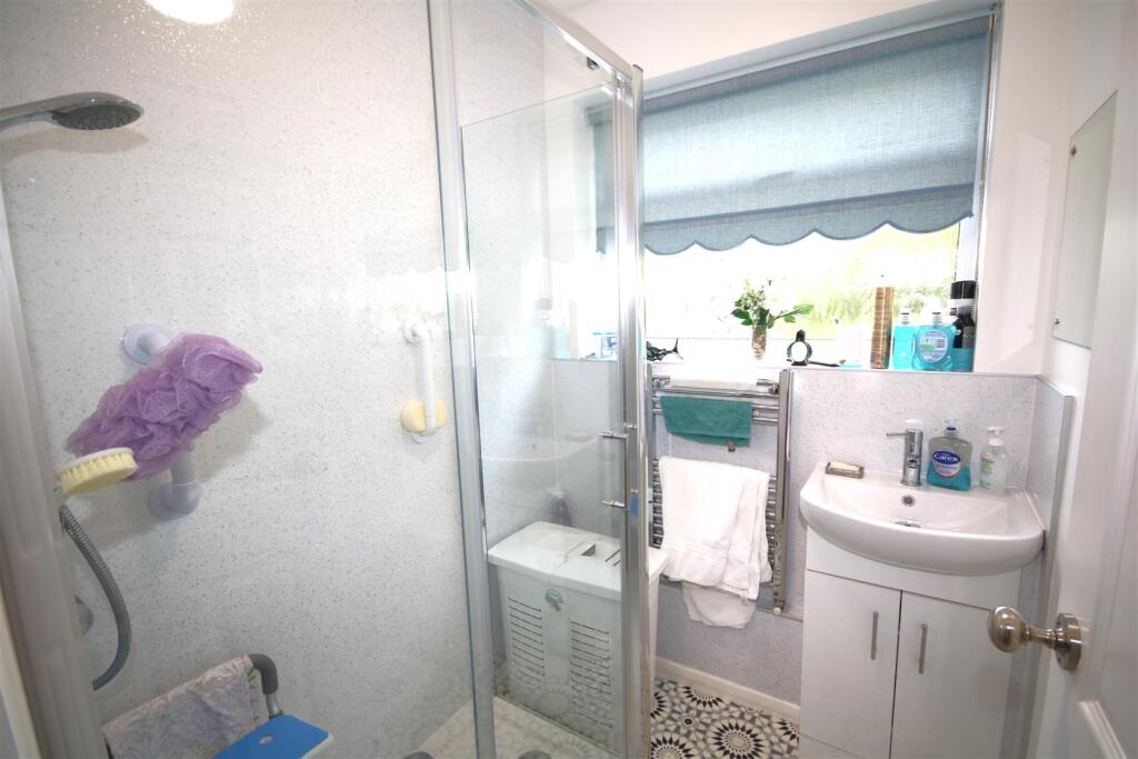 Shower Room a.JPG