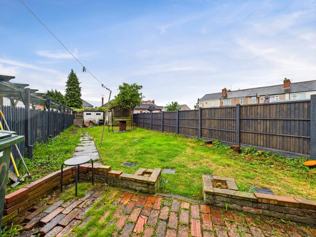 CAM05192G0-PR0083-STILL020