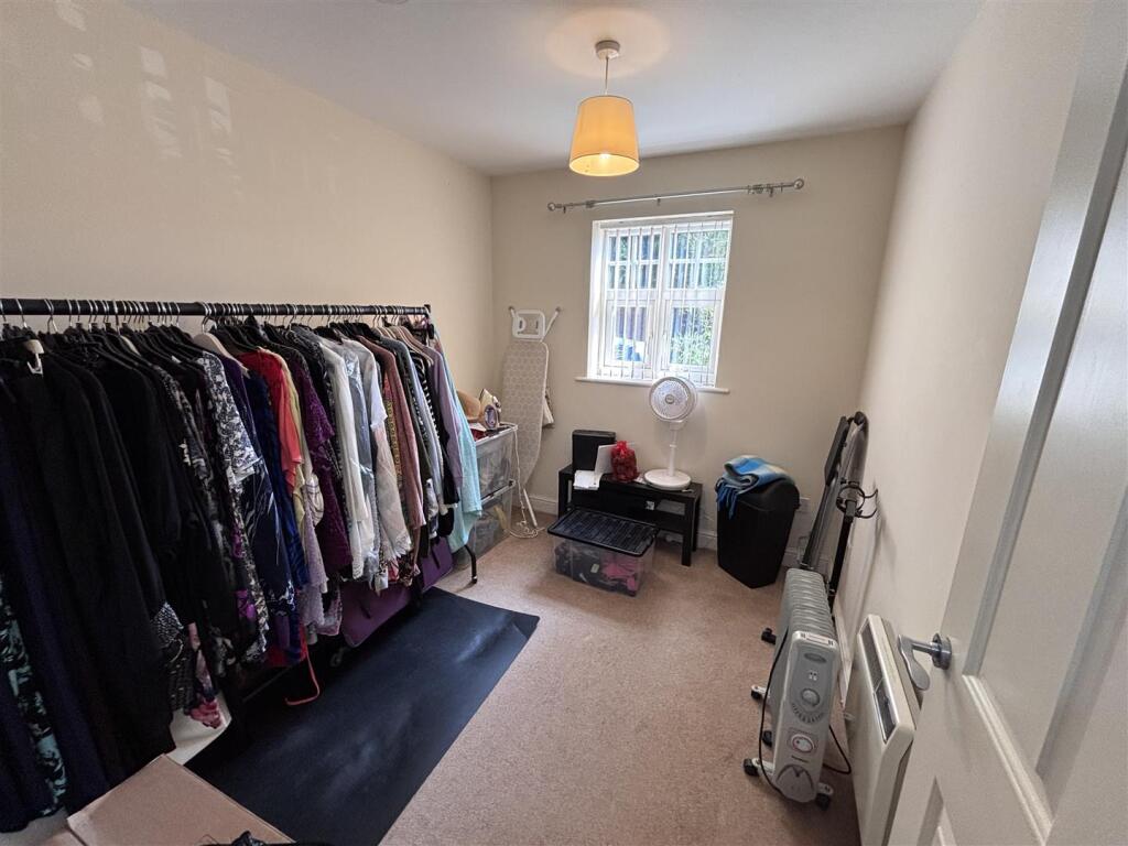 Second bedroom