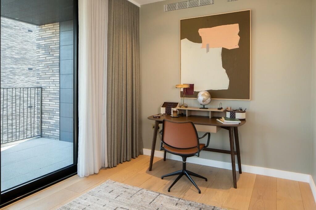 Bedroom 3/office