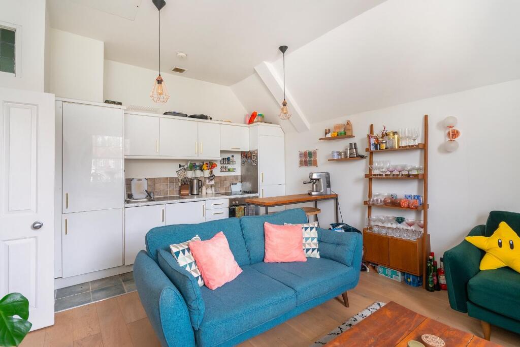 FK8HRD - Reception D.jpg