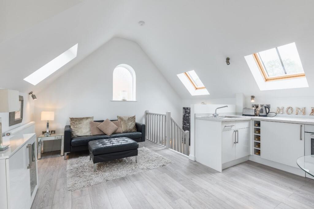 LIVING ROOM KITCHEN-5.jpg