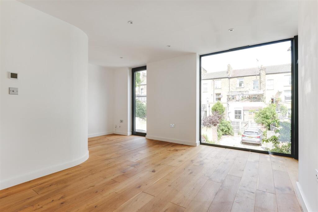 Wilton Way-16.jpg