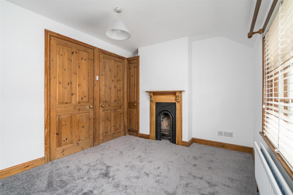 166 High Street_9.jpg