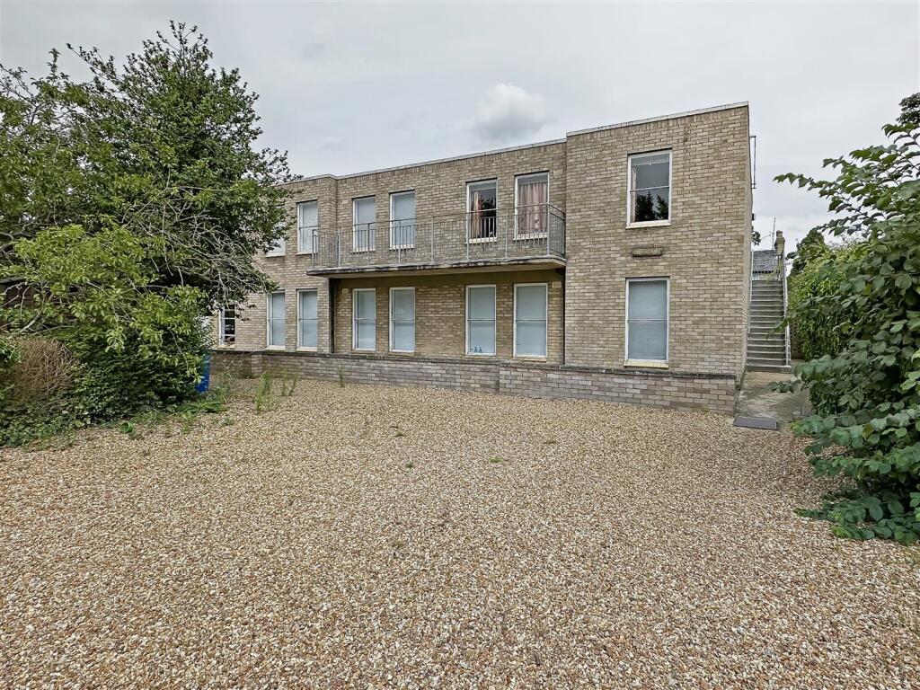 external 2.jpg