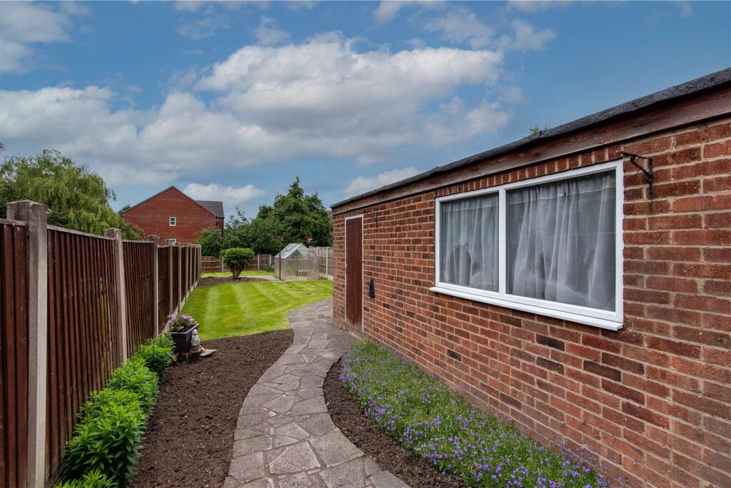 10 Fields Way-13.jpg