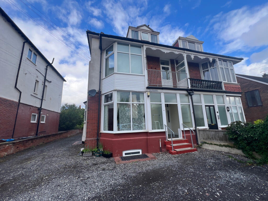 Cyprus Avenue, Lytham St. Annes, Lancashire, FY8