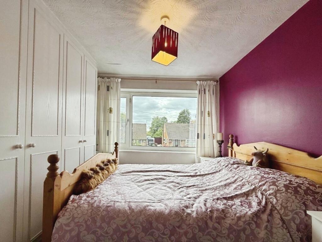 pbox-bedroom-326554.jpg