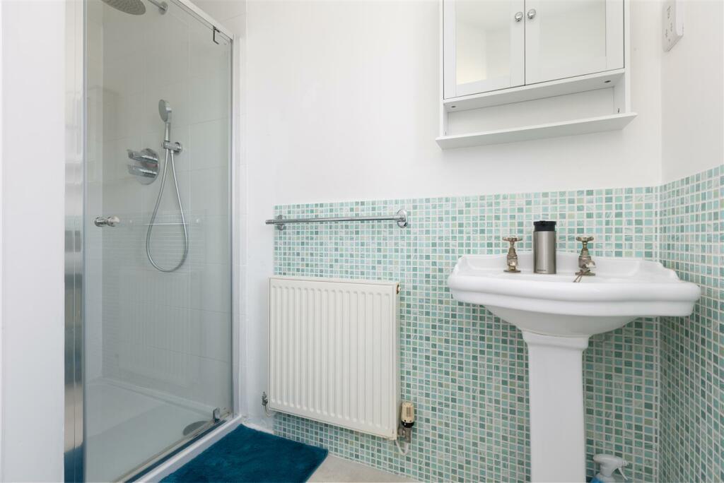 Bedroom 1 En-suite