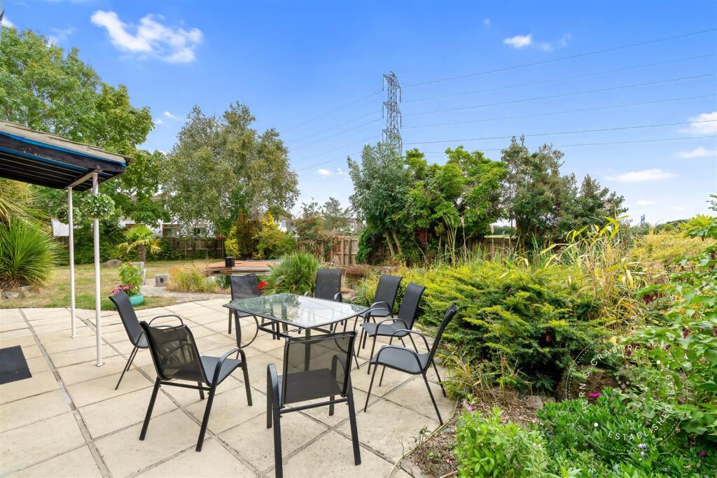 Catherine Drive, Hern Crabtree (18).jpeg