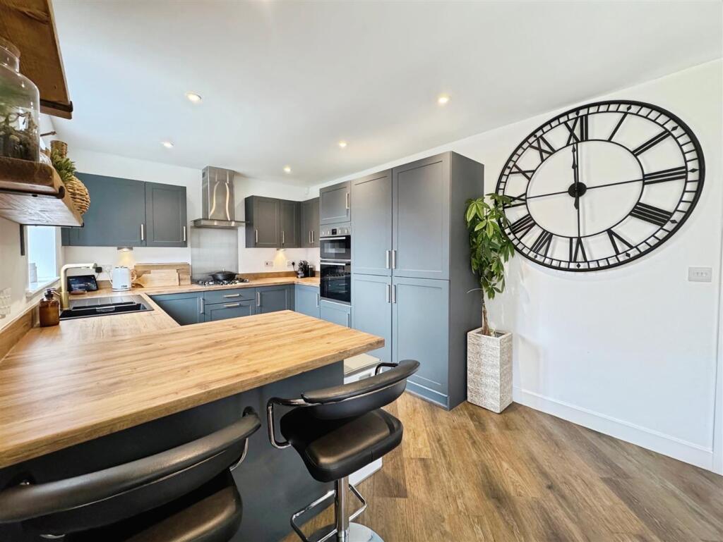 fe456045--497D-A82A-5EB35839D95E-33767-0000183E19C