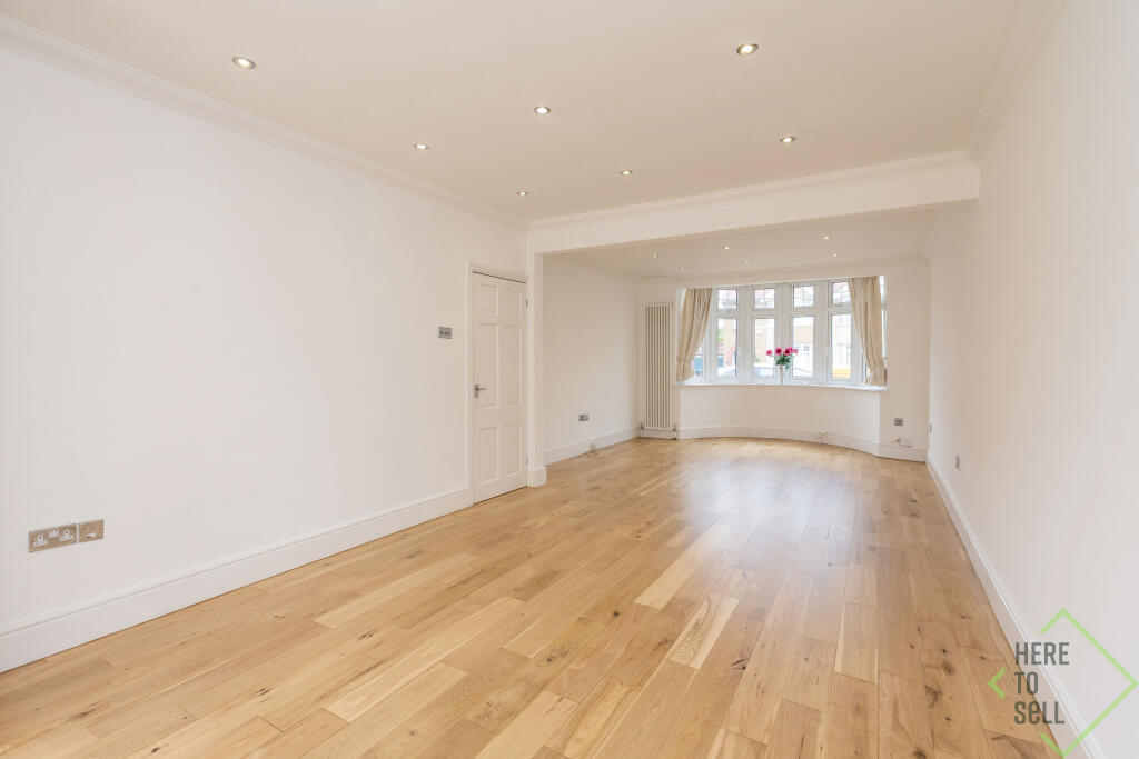 39 Kilvinton Drive, Enfield, EN2 0BE-8