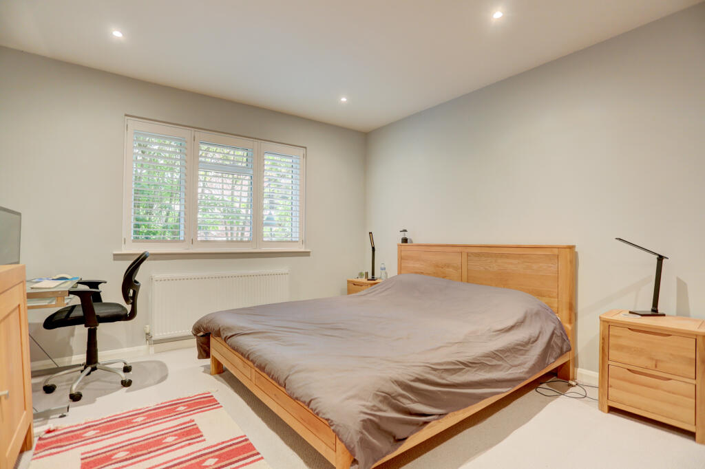 bedroom2