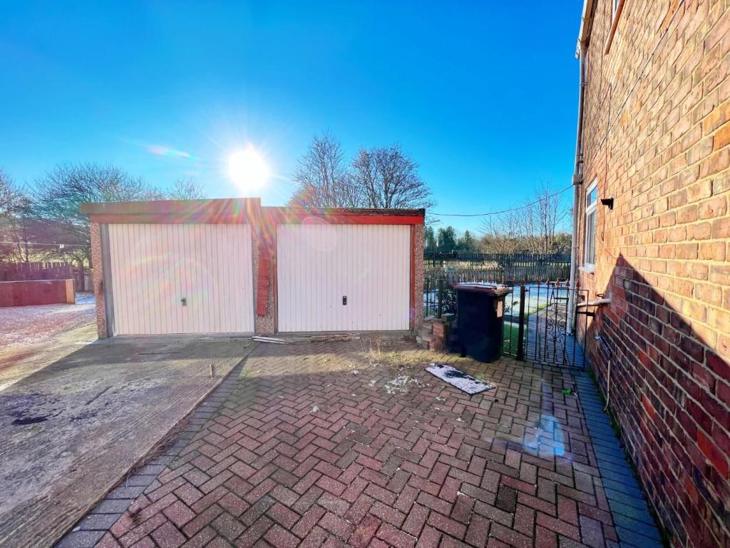 Garage.jpg