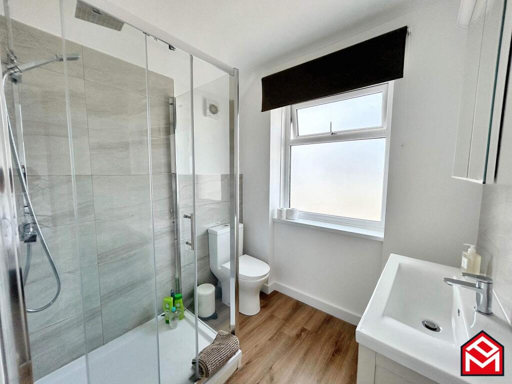 En-suite shower room