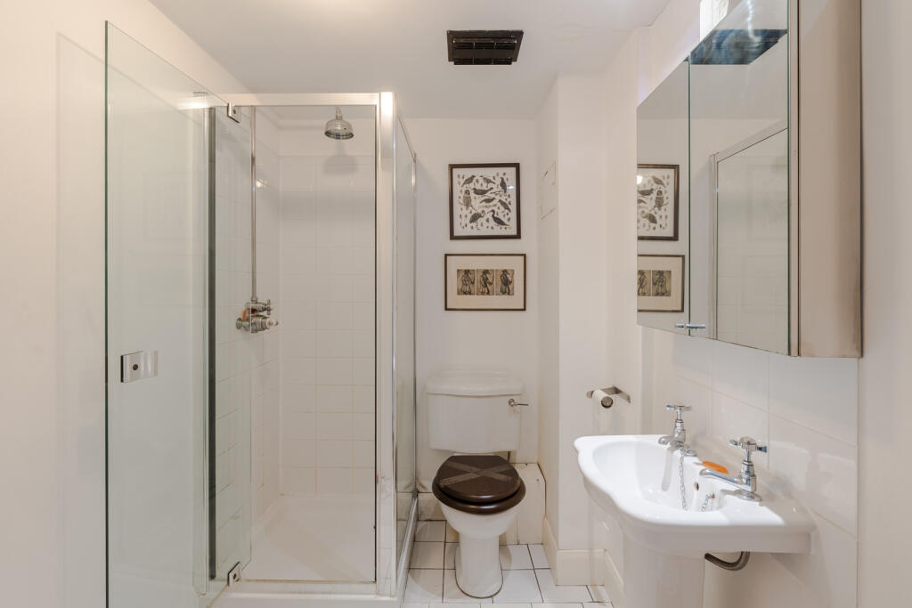 278817 - Flat 2, Royal Victoria Patriotic Build...