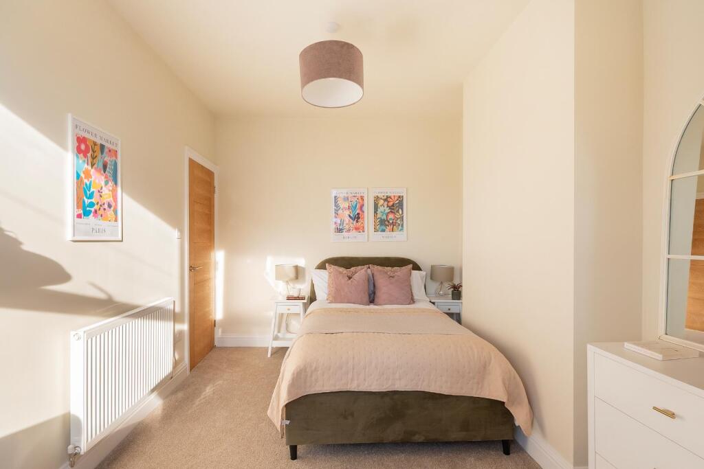 2R1RGK - Bedroom E.jpg